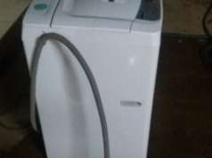 Lavadora de ropa LG de 6 kg Foto