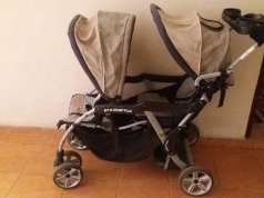 Carrito americano para bebé doble (gemelos) Foto