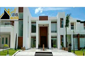 Hermosa mansion en venta en Colinas del Urubó Foto