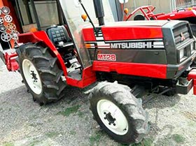 tractor agricola mitsubischi MT28 Foto