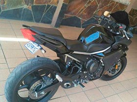 hermosa moto ninja yamaha Foto