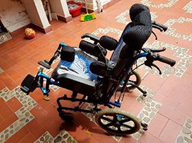 silla de ruedas nueva sin uso Foto