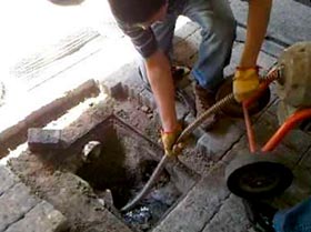 DESTAPE Y LIMPIEZA DE ALCANTARILLADO 1 Foto