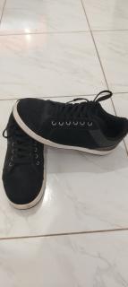 Zapatos negros talla 41 Foto