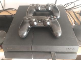 vendo ps4 en buen estado Foto