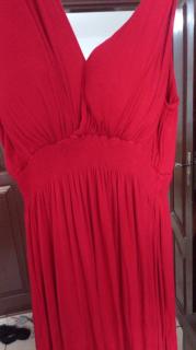 Vestidos y ropa de mujer Foto