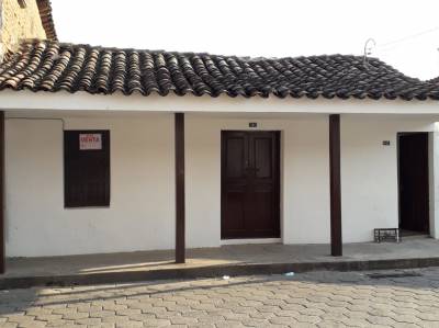 OPORTUNIDAD DE INVERTIR EN SANTA CRUZ, vendo casa Foto