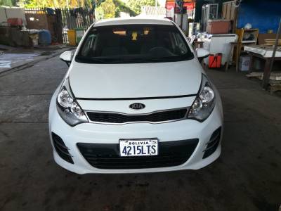 Tel 71621745 ..Vendo auto kia río 2016 motor Foto