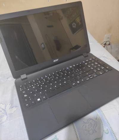 En venta laptop acer a 700 bs ofertable ref: +591 67013508 Foto