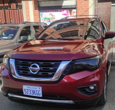 Hermoso nissan patfinder modelo 2020 Foto